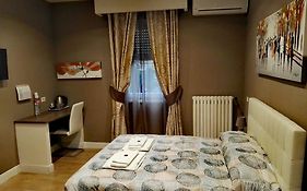 Tolli Rooms